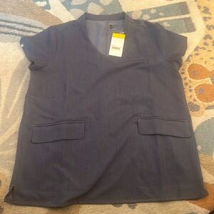 FIGS limited edition Dolores flap pocket scrub top NEW Color Blue/Grey SZ Small